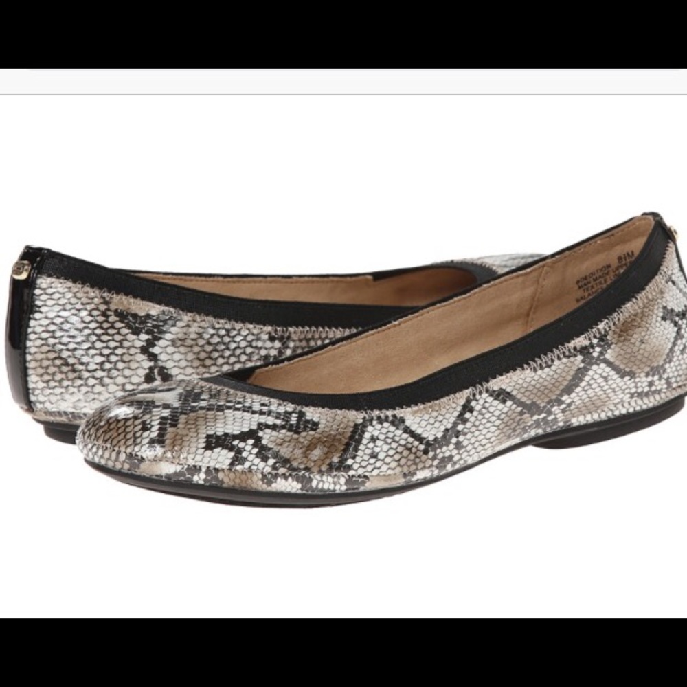🆕🎉 Bandolino Ballet Flats 🎉